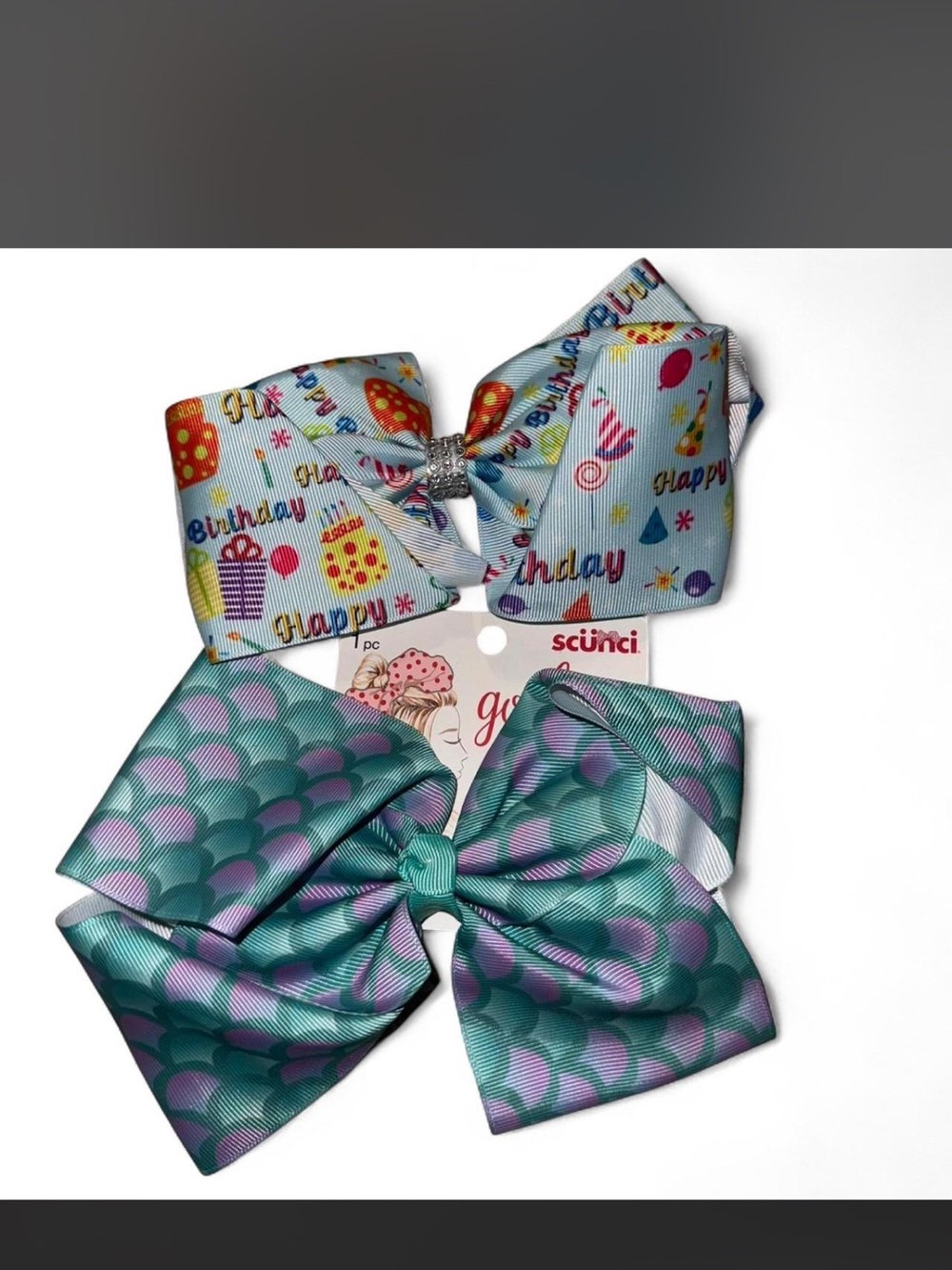 Girls hair bows. Brand new